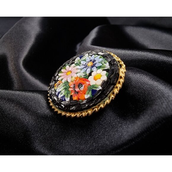 Vintage Italian Micro Mosaic Floral Brooch Gold-Tone Rope Edge Black - Picture 3 of 5